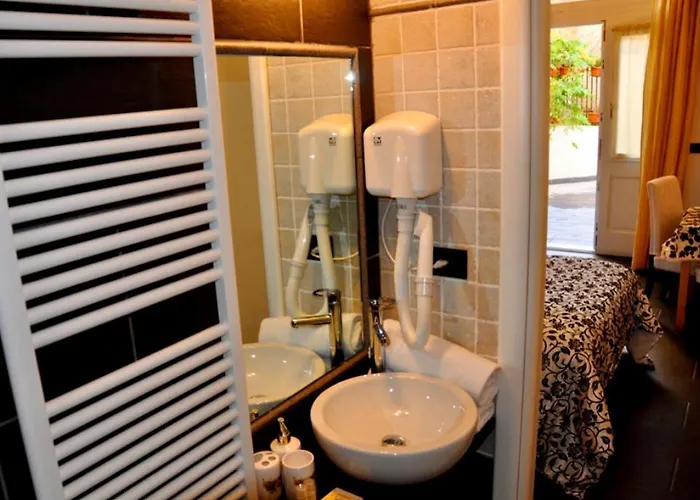 Monterosso 5 Terre Bed and Breakfast 3*